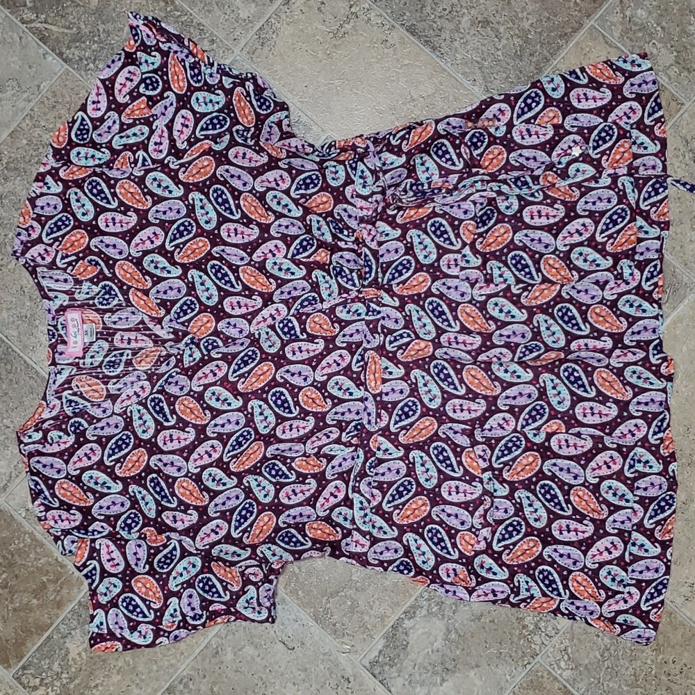 💥3/$30 Koi Short Sleeve Printed Scrub Top